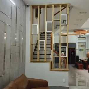 Lam gỗ cầu thang LG4